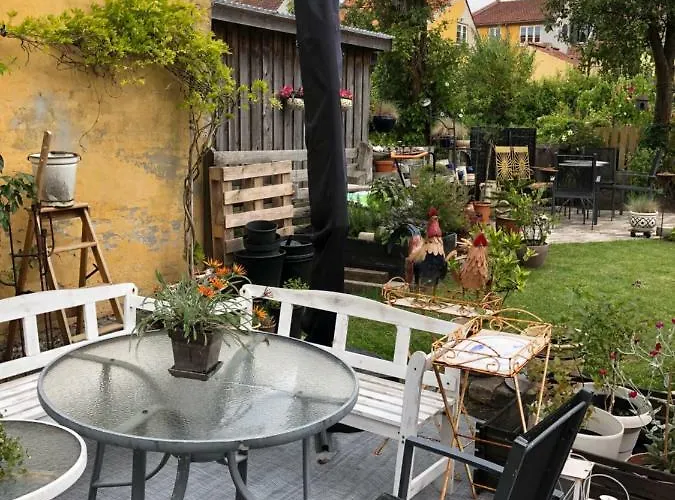 Jette's Vaerelsesudlejning Homestay *